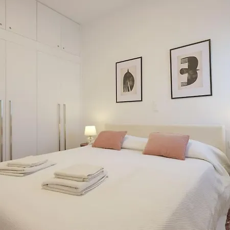 The J&c - 50m From The Beach! Apartamento Agia Pelagia (Creta)
